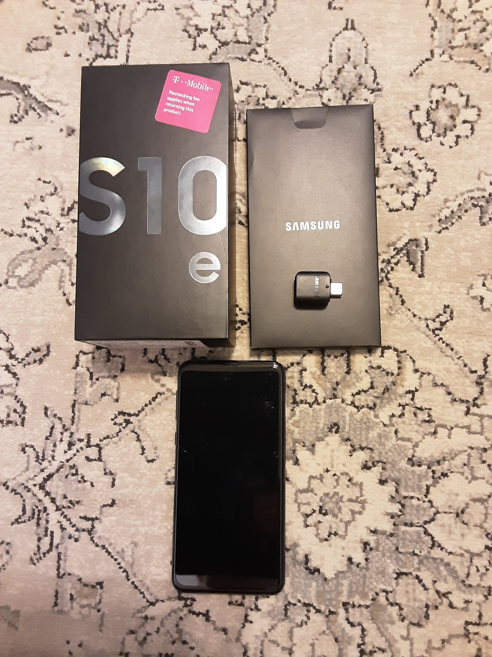 Samsung Galaxy S10e Smartphone